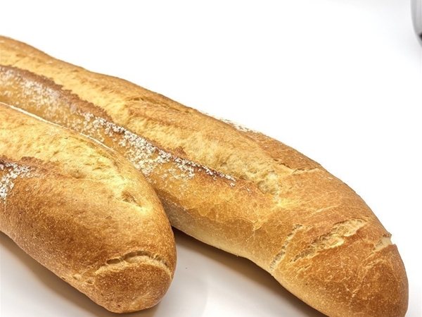 2 afbakstokbroodjes wit