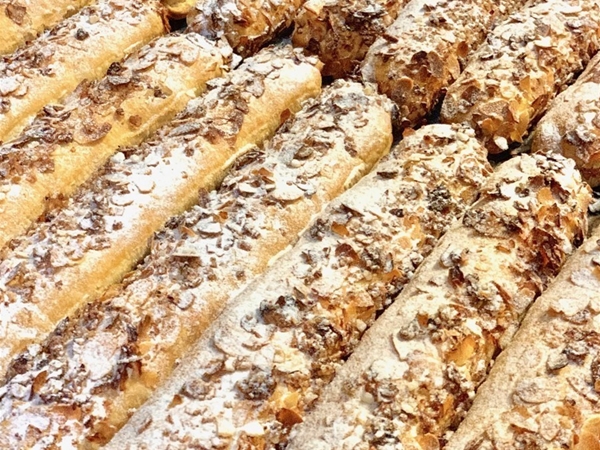 Roomboter amandelstaaf